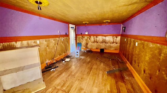 405 E Waring Street, Dayton, TX 77535