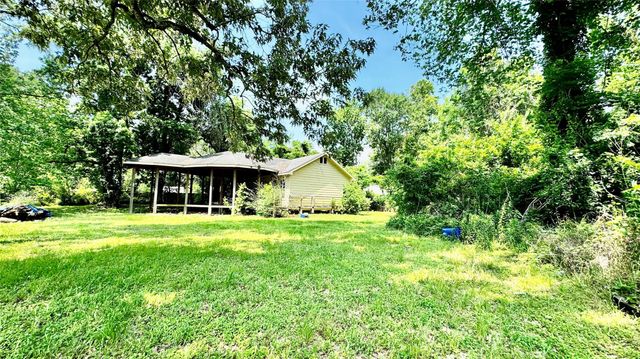 405 E Waring Street, Dayton, TX 77535