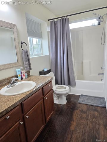 6456 Skylar Lane, Waterford Charter Township, MI 48327