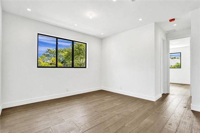 1211 SE 1st Street, Fort Lauderdale, FL 33301