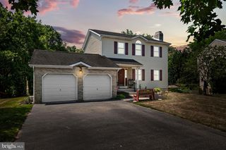 2232 DONNA LN, Pottstown, PA 19464