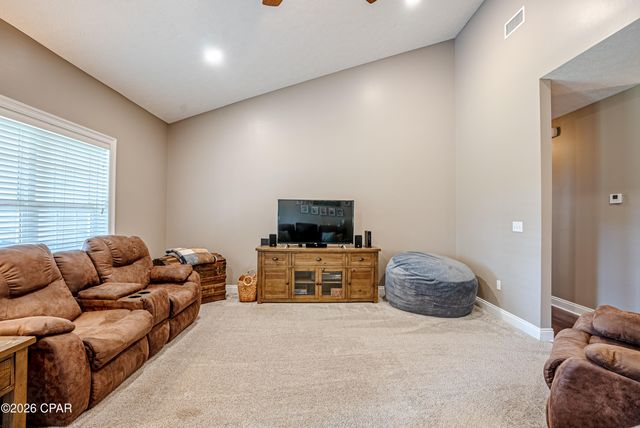 8904 Kingswood Road, Southport, FL 32409