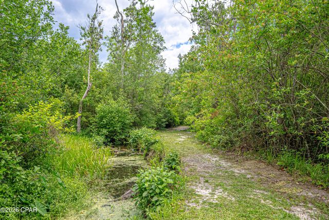 8904 Kingswood Road, Southport, FL 32409