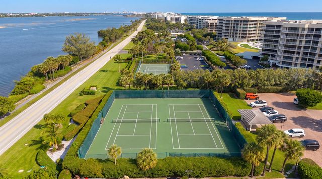 3440 S OCEAN Boulevard 708S, Palm Beach, FL 33480