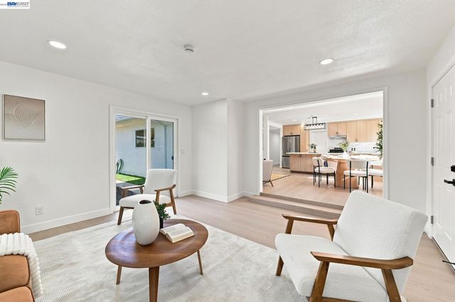 3531 Independence Rd, Fremont, CA 94538