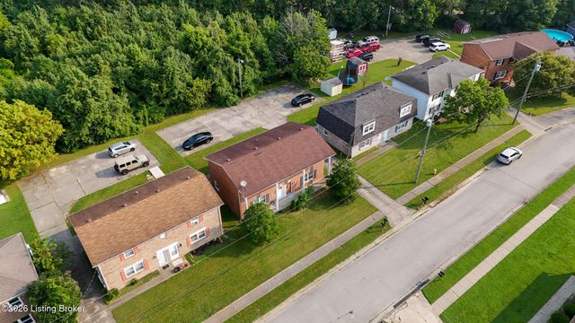 8319 Damascus Cir, Louisville, KY 40228