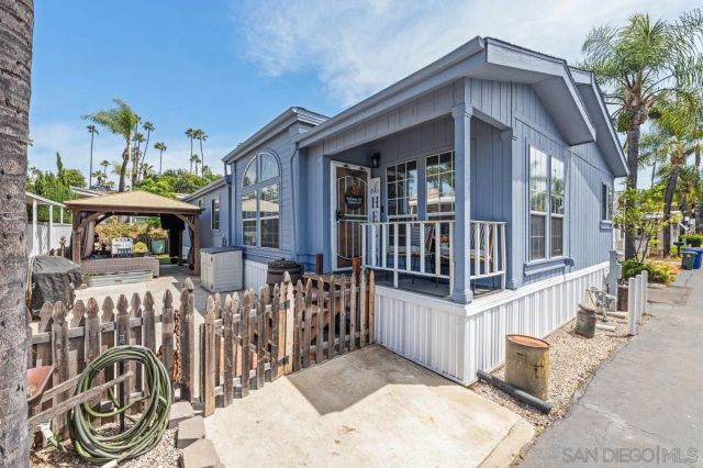 13490 Highway 8 Business 135, Lakeside, CA 92040