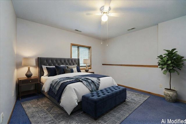 1060 Dennis Street S, Maplewood, MN 55119