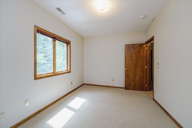 1060 Dennis Street S, Maplewood, MN 55119