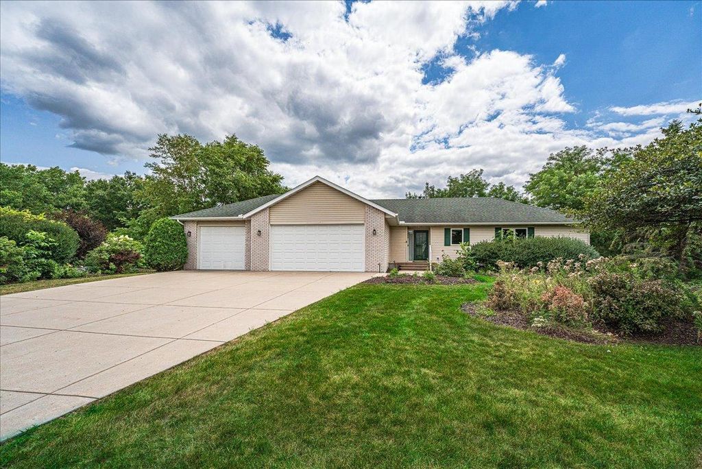 1060 Dennis Street S, Maplewood, MN 55119 — photo 4