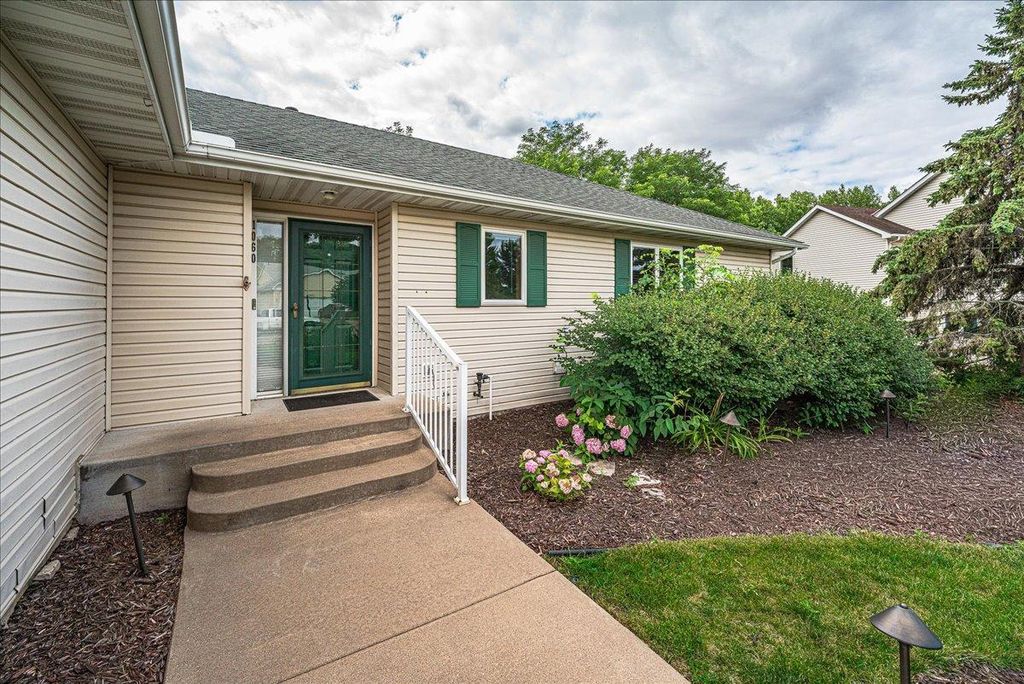 1060 Dennis Street S, Maplewood, MN 55119 — photo 5