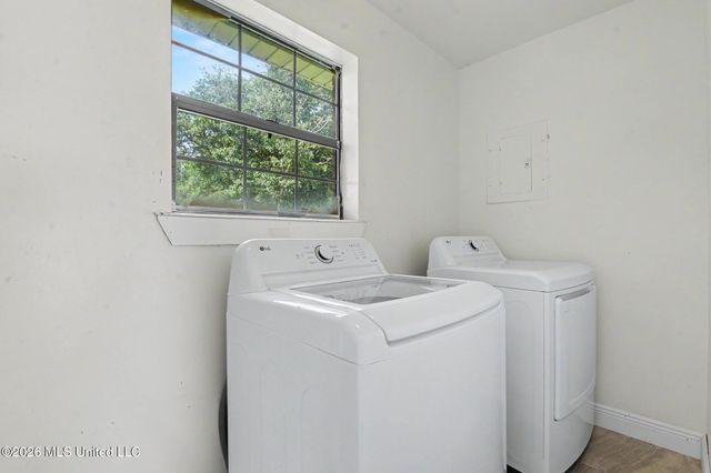811 Villere Street, Waveland, MS 39576