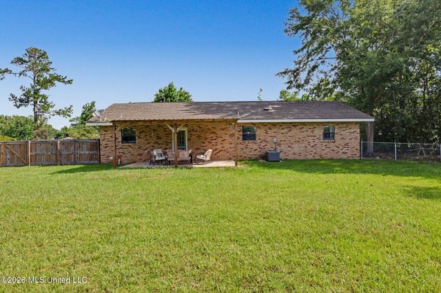 811 Villere Street, Waveland, MS 39576