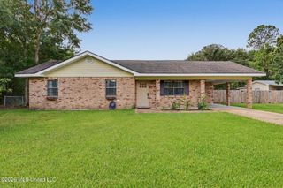 811 Villere Street, Waveland, MS 39576