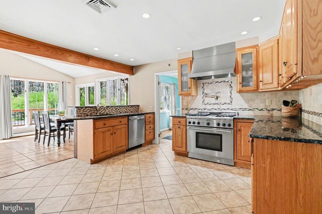 730 MAPLE HILL DR, Blue Bell, PA 19422