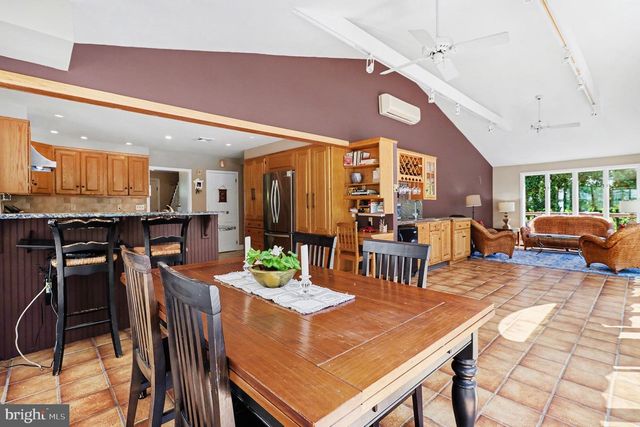 730 MAPLE HILL DR, Blue Bell, PA 19422