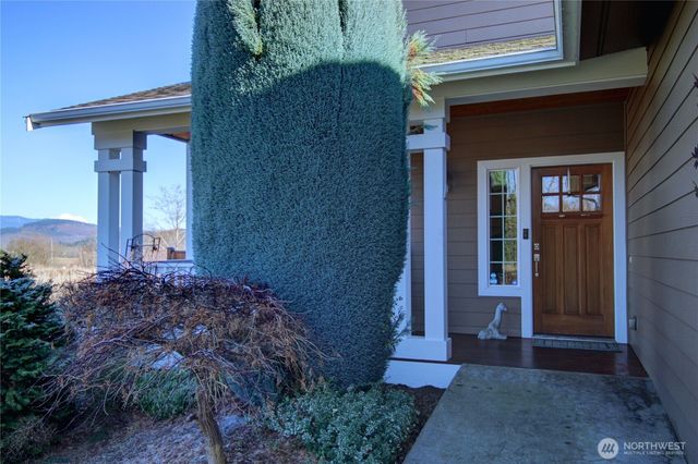 1516 N 43rd Place, Mount Vernon, WA 98273