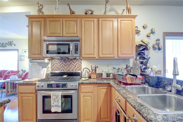 1516 N 43rd Place, Mount Vernon, WA 98273