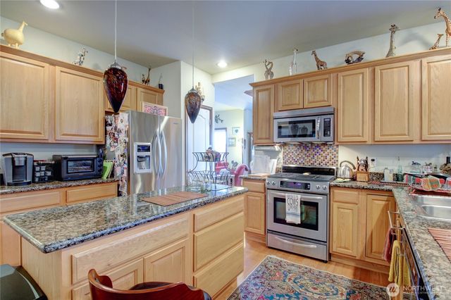 1516 N 43rd Place, Mount Vernon, WA 98273