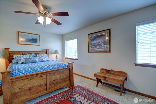 1516 N 43rd Place, Mount Vernon, WA 98273