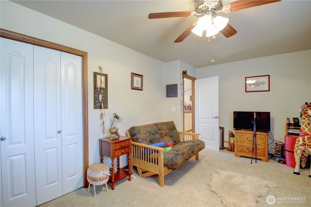 1516 N 43rd Place, Mount Vernon, WA 98273