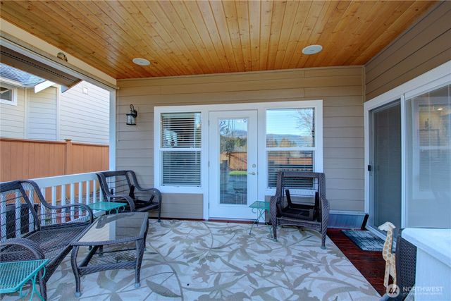 1516 N 43rd Place, Mount Vernon, WA 98273