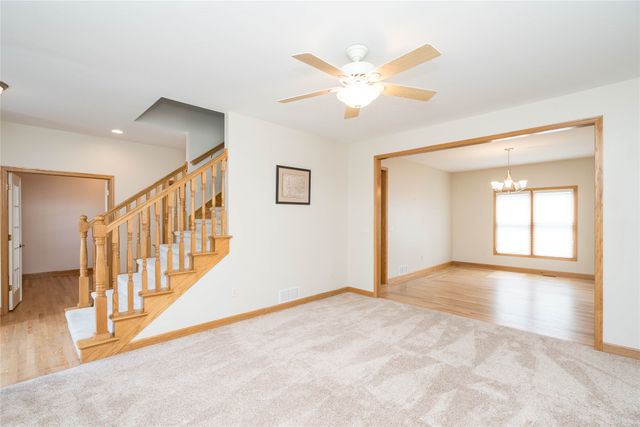 9600 Twin Eagles Drive, Johnston, IA 50131