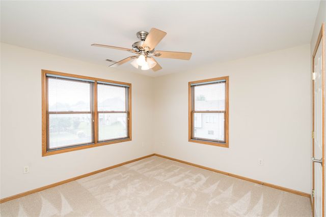 9600 Twin Eagles Drive, Johnston, IA 50131