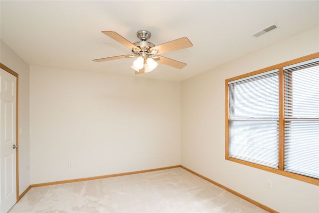 9600 Twin Eagles Drive, Johnston, IA 50131