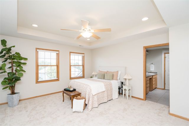 9600 Twin Eagles Drive, Johnston, IA 50131