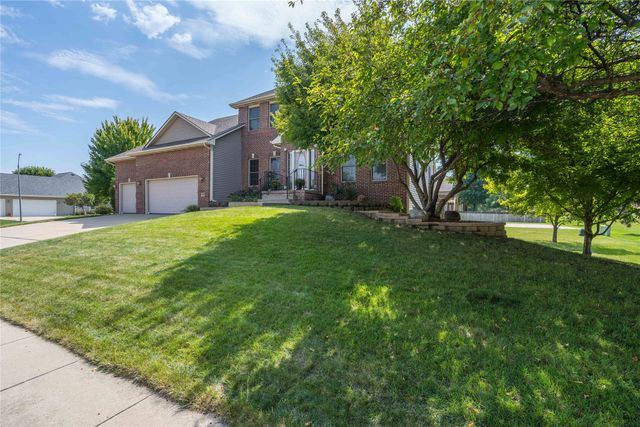 9600 Twin Eagles Drive, Johnston, IA 50131