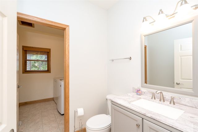 9600 Twin Eagles Drive, Johnston, IA 50131