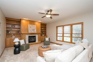 9600 Twin Eagles Drive, Johnston, IA 50131
