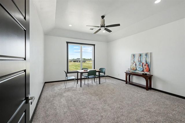 2440 Canyon Circle, Blanchard, OK 73010