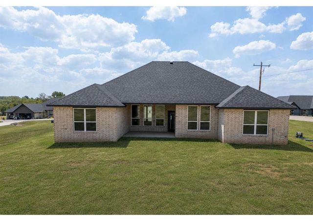 2440 Canyon Circle, Blanchard, OK 73010