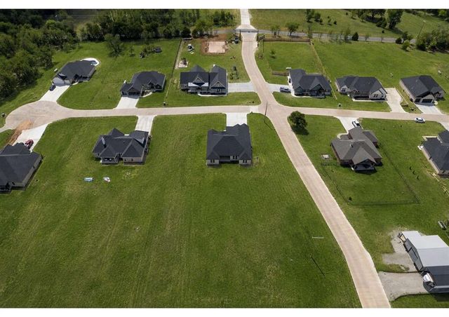 2440 Canyon Circle, Blanchard, OK 73010