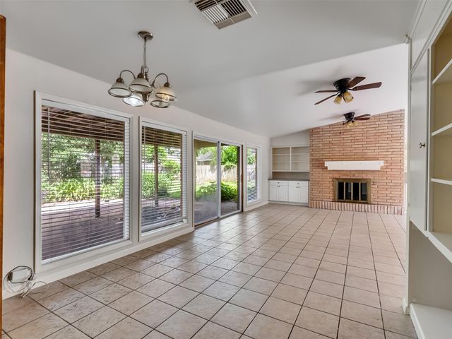 3015 Inwood Drive, Dickinson, TX 77539