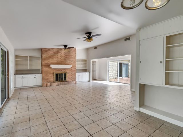 3015 Inwood Drive, Dickinson, TX 77539