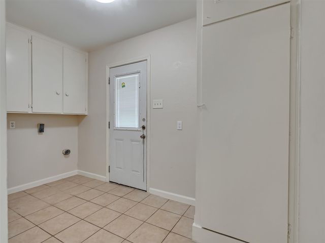 3015 Inwood Drive, Dickinson, TX 77539