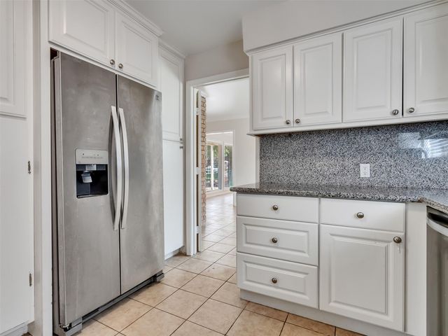 3015 Inwood Drive, Dickinson, TX 77539