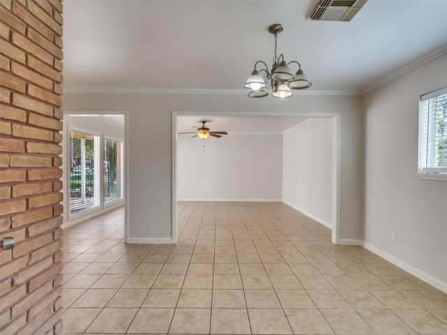 3015 Inwood Drive, Dickinson, TX 77539