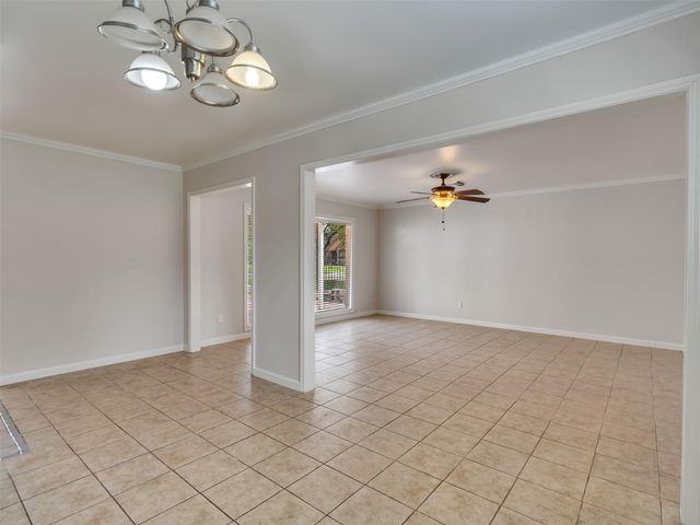 3015 Inwood Drive, Dickinson, TX 77539