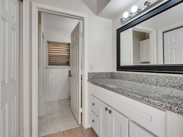 3015 Inwood Drive, Dickinson, TX 77539