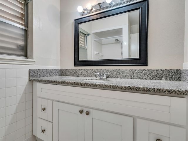 3015 Inwood Drive, Dickinson, TX 77539