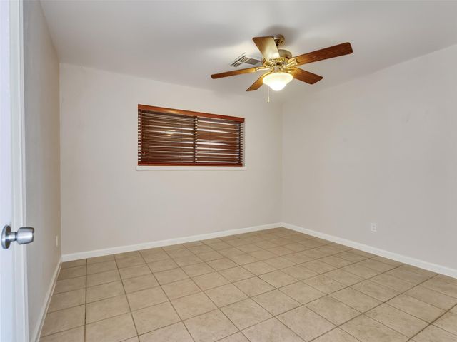 3015 Inwood Drive, Dickinson, TX 77539