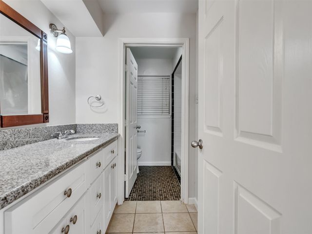 3015 Inwood Drive, Dickinson, TX 77539