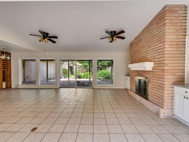 3015 Inwood Drive, Dickinson, TX 77539