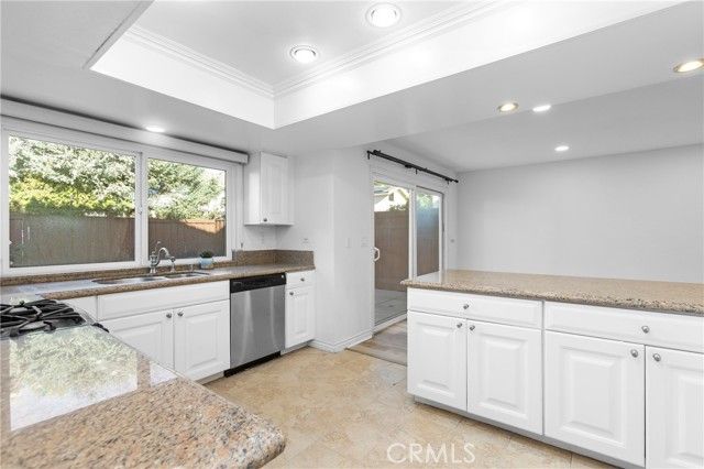 7 Chattanooga, Irvine, CA 92620