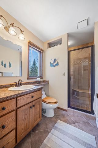 6819 Sunnyside Drive, Horace, ND 58047