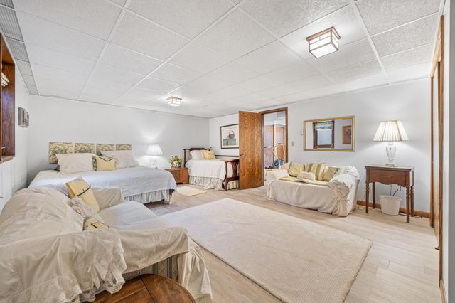 6819 Sunnyside Drive, Horace, ND 58047